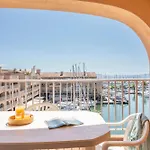 Ξενοδοχείο με διαμερίσματα Pierre Et Le Port