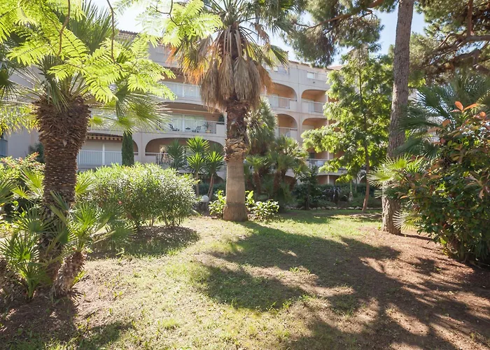 Résidence Pierre Et Le Port Apartahotel Hyères