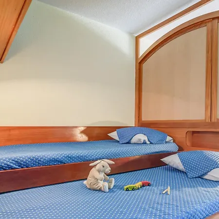 Résidence Pierre Et Le Port 3*