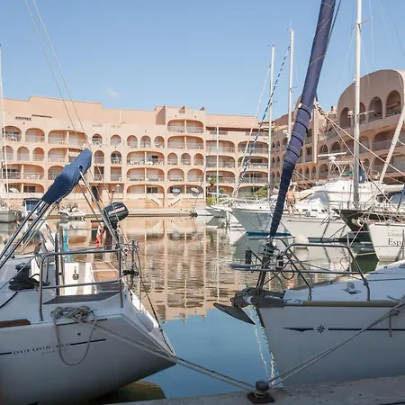 Pierre Et Le Port Hyeres